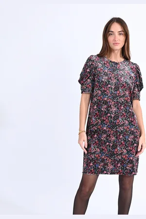 Molly Bracken Robe Imprimée Manches Courtes Col Rond