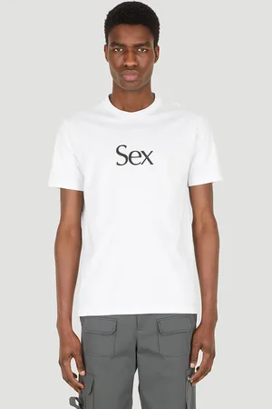 More Joy Sex Classic T-shirt - T-shirts Xxs