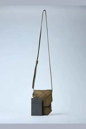 Bottega Veneta Crossbody Diago Phone Pouch - Homme Tech Beige One Size
