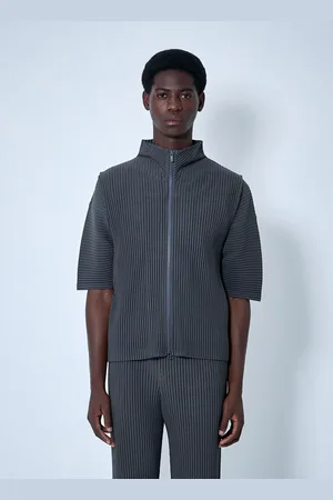 Issey Miyake Pleated Vest - Homme Blousons Grey 2