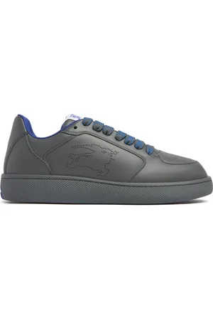 Burberry Sneakers Basses En Cuir Stock