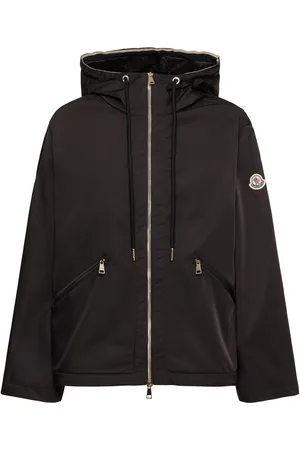 Moncler Veste En Tissu Technique À Capuche Cassiopea