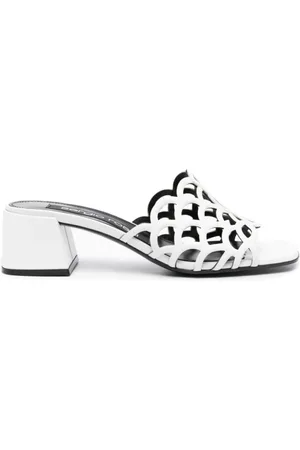 Sergio Rossi Femme, Chaussures, Blanc, Taille: 38 EU Sandales Blanches à Bout Ouvert et Talon Bas