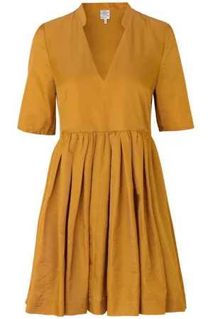 Baum und Pferdgarten Femme, Robes, Jaune, Taille: 38 FR Robe patineuse col en V dorée
