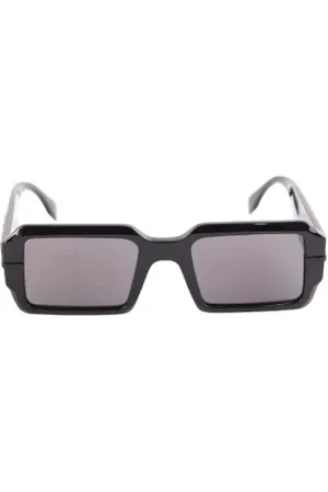 Fendi Femme, Pre-owned, Noir, Taille: ONE Size Pre-owned Plastique lunettes-de-soleil