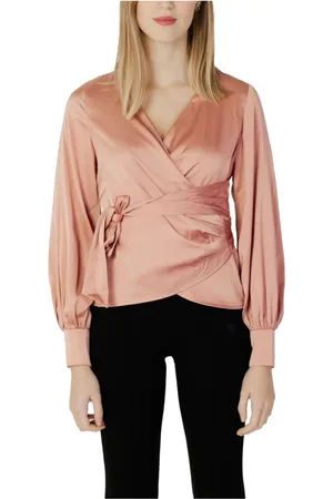 Guess Femme, Blouses et Chemises, Rose, Taille: 38 FR Chemise rose en V à manches longues avec fermeture en dentelle