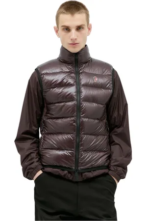 Moncler Homme, Vestes, Brun, Taille: S Gilet matelassé en duvet avec écusson logo