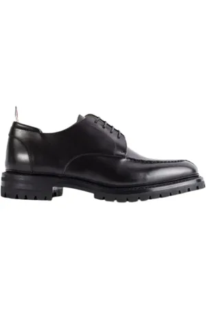 Thom Browne Homme, Chaussures, Noir, Taille: 42 EU Chaussures Derby à plastron en cuir noir
