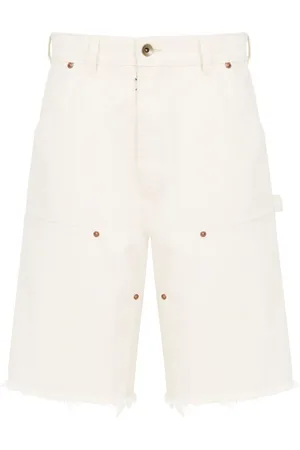 Maison Margiela Homme, Shorts, Blanc, Taille: W33 Short en jean blanc avec ourlet coupé à vif