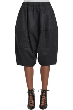 Comme des Garçons Femme, Shorts, Gris, Taille: 40 FR Shorts Élégant en Laine Grise