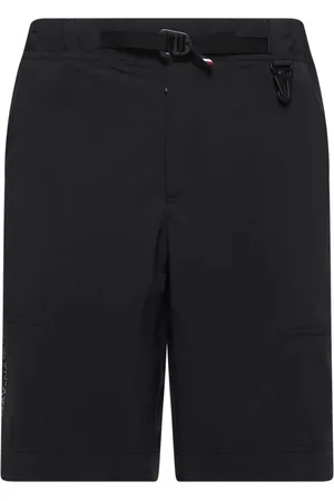 Moncler Homme, Shorts, Noir, Taille: S Shorts noirs coupe-vent imperméables avec logo