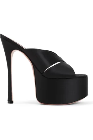 Amina Muaddi Femme, Chaussures, Noir, Taille: 40 EU Talons Satin Slipper