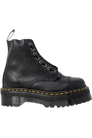 Dr. Martens Femme, Chaussures, Noir, Taille: 39 EU Bottine noire en cuir avec talon