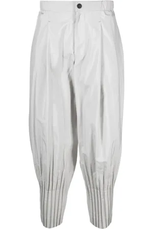 Issey Miyake Homme, Pantalons, Gris, Taille: M Pantalon Plissé Cascade