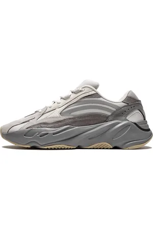 Yeezy Homme, Chaussures, Gris, Taille: 38 2/3 EU Baskets Streetwear avec Coupe Confortable