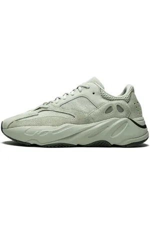 Yeezy Homme, Chaussures, Gris, Taille: 44 EU Baskets Boost Élégantes en Diverses Couleurs