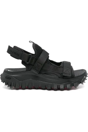 Moncler Femme, Chaussures, Noir, Taille: 38 EU Sandales Noires pour un look élégant