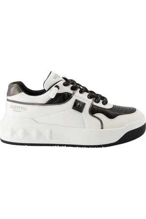 VALENTINO GARAVANI Homme, Chaussures, Noir, Taille: 43 EU Studded Leather Basket Baskets