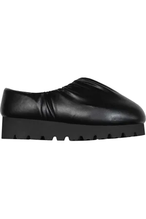 Yume Yume Femme, Chaussures, Noir, Taille: 37 EU Sandales noires en cuir végétalien à volants