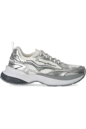 Emporio Armani Femme, Chaussures, Gris, Taille: 40 EU Baskets Argent avec Maille et Logo