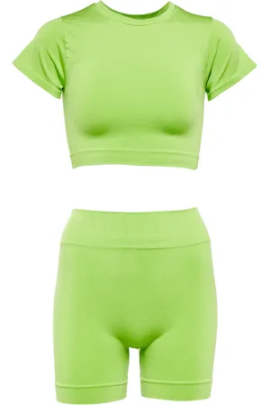 PRISM Ensemble top raccourci Mindful et short Composed
