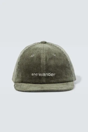 and wander Casquette brodée en velours côtelé
