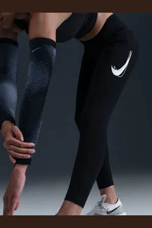 Nike Fast MidRise 7/8 LeggingsXS