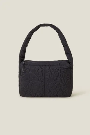 Accessorize Floral Quilted Shoulder BagUn an