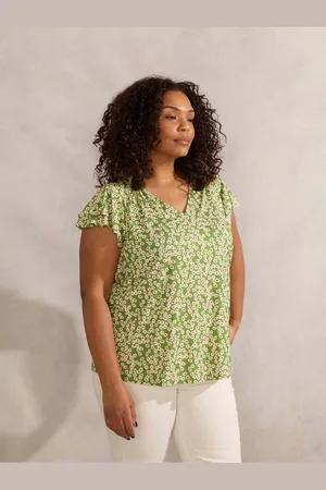 Live Unlimited London Curve Ditsy Jersey Flutter Sleeve Top56
