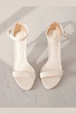 Next Signature Premium Leather Round Toe Buckle Detail Mid Simple Sandalseu375
