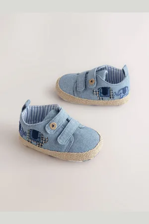 Next Bébé Two Strap Trainers (0-24mths)1.5 - 2 ans (86 - 92cm)