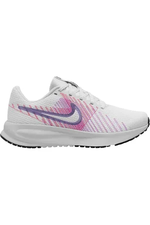Nike Baskets de course Run Defy Roads9