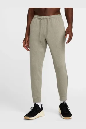 Nike Pantalon de jogging polyvalent Primary Dri-FIT UVPetit