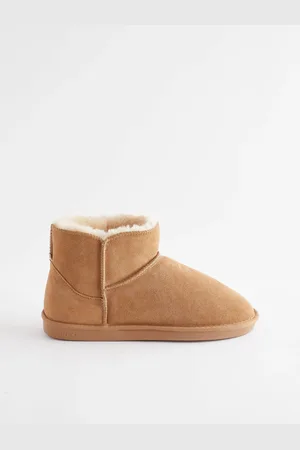 Next Chaussons chaussons en daim doublés de fausse fourrure