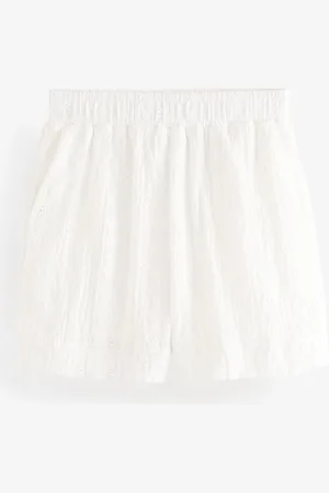 Next Short Broderie Holiday38