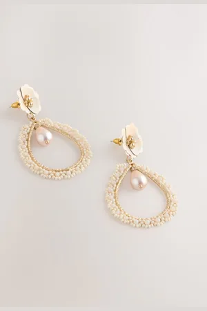 Next Flower Pearl Effect Drop EarringsUn an