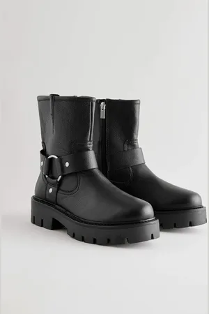 Next Forever Comfort Buckle Strap Leather Ankle Biker Bottes