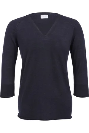 CELTIC & CO. . Pull col en V en maille de laine mérinos finelarge
