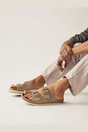 Next Sandales à deux boucles en daim