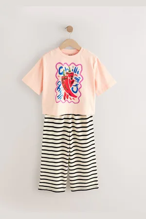 Next Oversized Chilli 100% Cotton Graphic Print T-Shirt with Wide Leg Crochet Trousers (3-16yrs)14 ans (164cm)