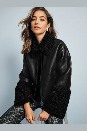 Next Veste d