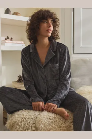 Next Pyjama en velours boutonné52