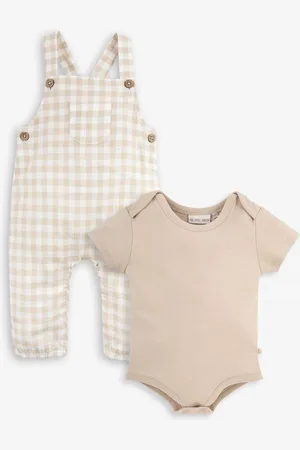 The Little Tailor Baby Green Woven Dungaree and T-Shirt Set8086cm