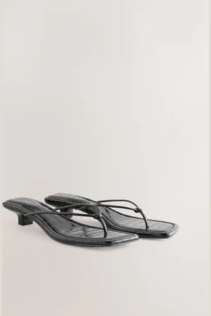 Next Forever Comfort Square Toe Post Low Heels4