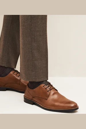 Next Chaussures Derby en cuir avec semelle contrastante bleu marine