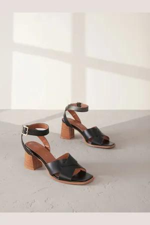 Next Signature Square Toe Cross-Over Detail Ankle Strap Block Sandalseu41