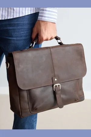 Next Sac à documents Signature Oily Leather Porte-documentsUn an