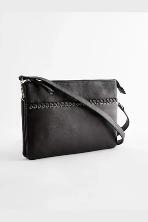 Next Sac croisé en cuir à points de chaînetteUn an