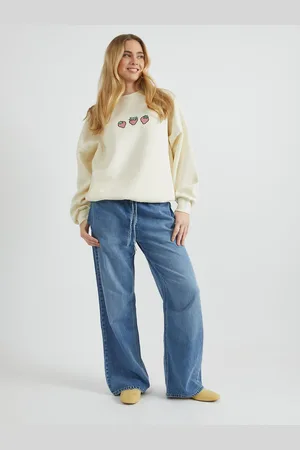 Skinnydip Sweat Strawberry Shortcake x Social Clubxlarge