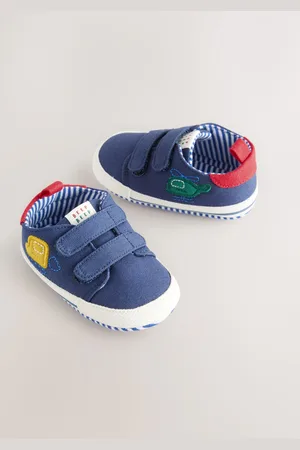 Next Bébé Two Strap Trainers (0-24mths)6268cm